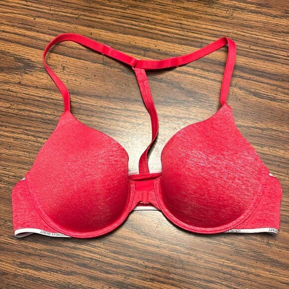 Victoria's Secret Red Bra with Molded Cups and Underwire - Picture 1 of 6